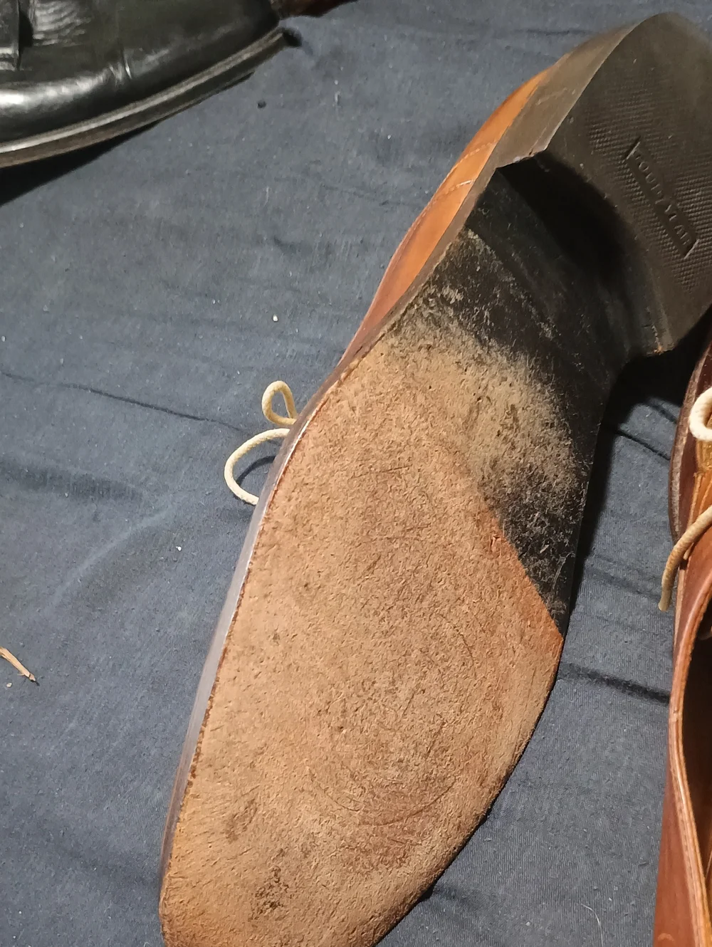 Johnston & Murphy Brown Leather Oxfords with Gold Perforated Toe (188)